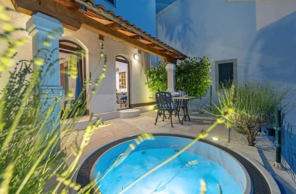 33 Ulica Nikole Jurisica Daire Senj  Oda fotoğraf
